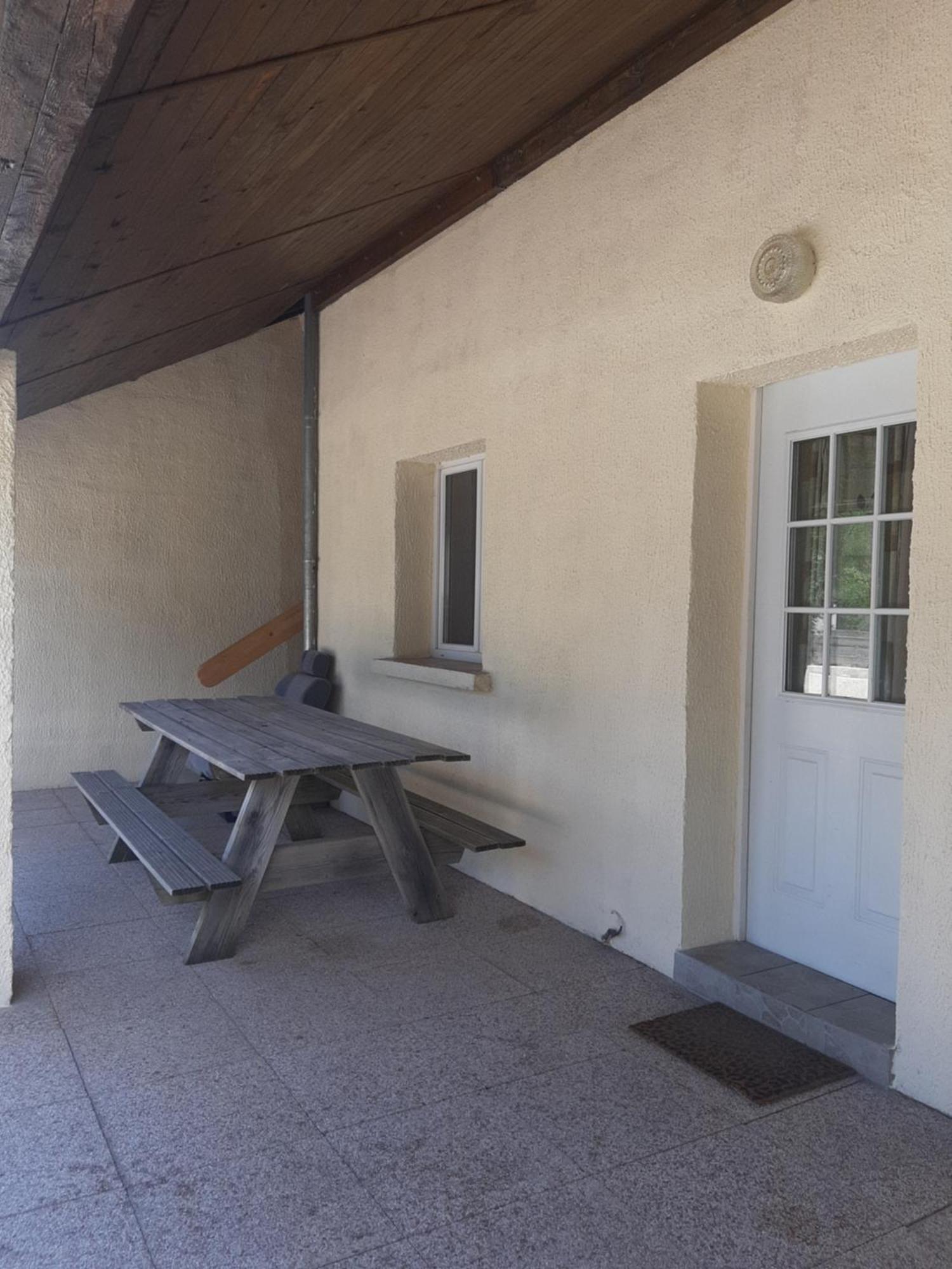 Appartamento Gogo location 1 Forest-Saint-Julien Esterno foto
