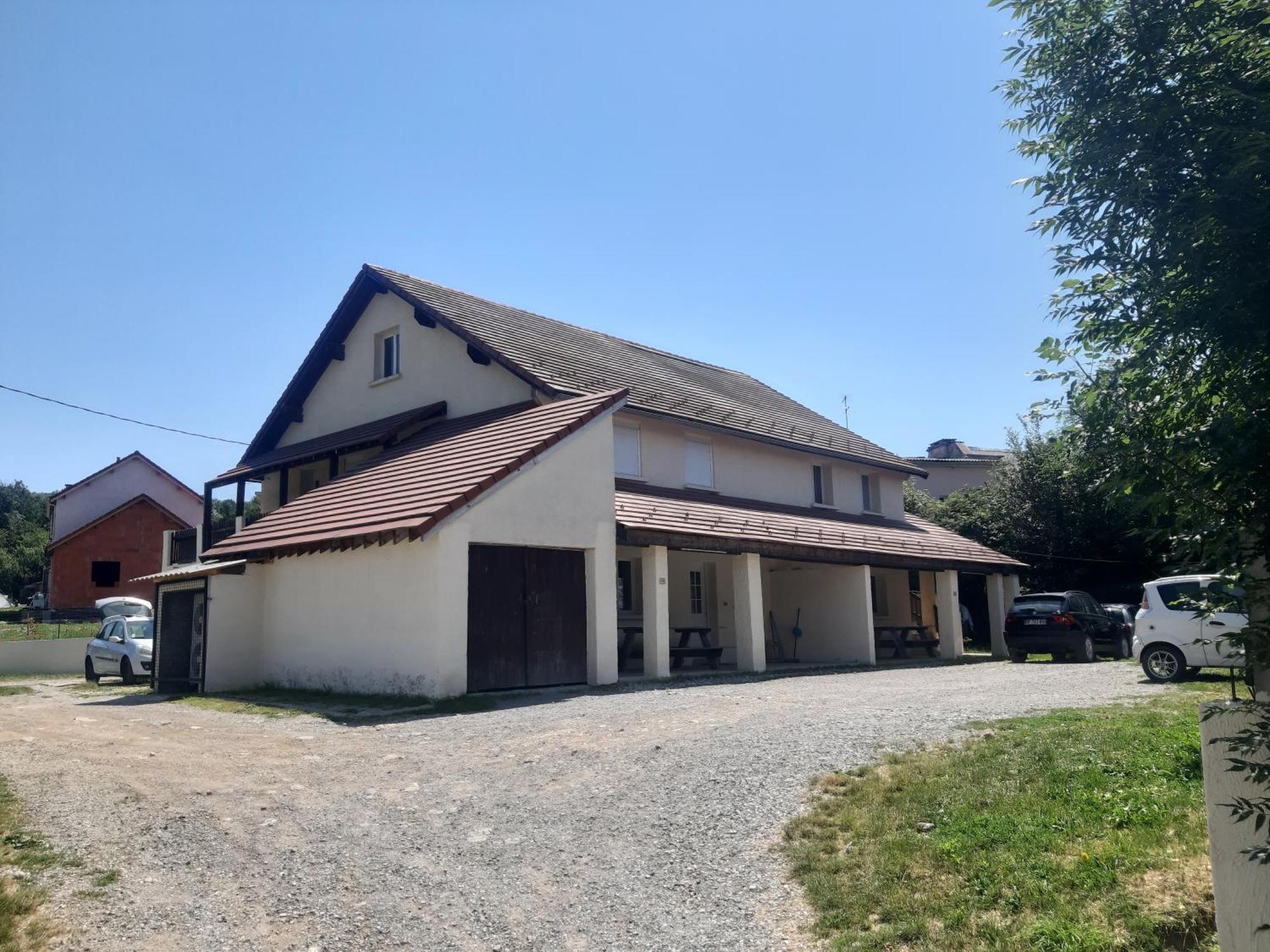 Appartamento Gogo location 1 Forest-Saint-Julien Esterno foto